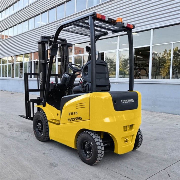 new electric forklift 