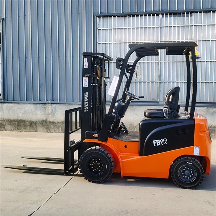 4 wheel electric forklift