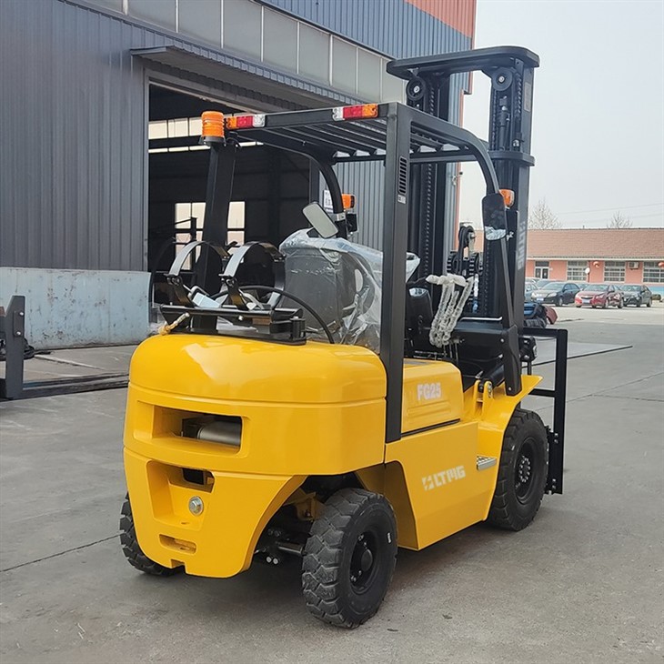 lpg forklift truck