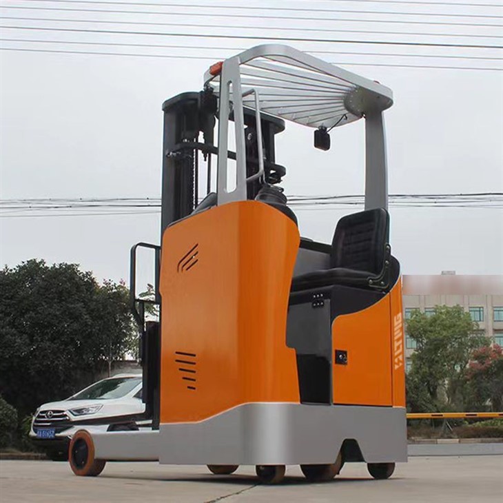 electric reach truck