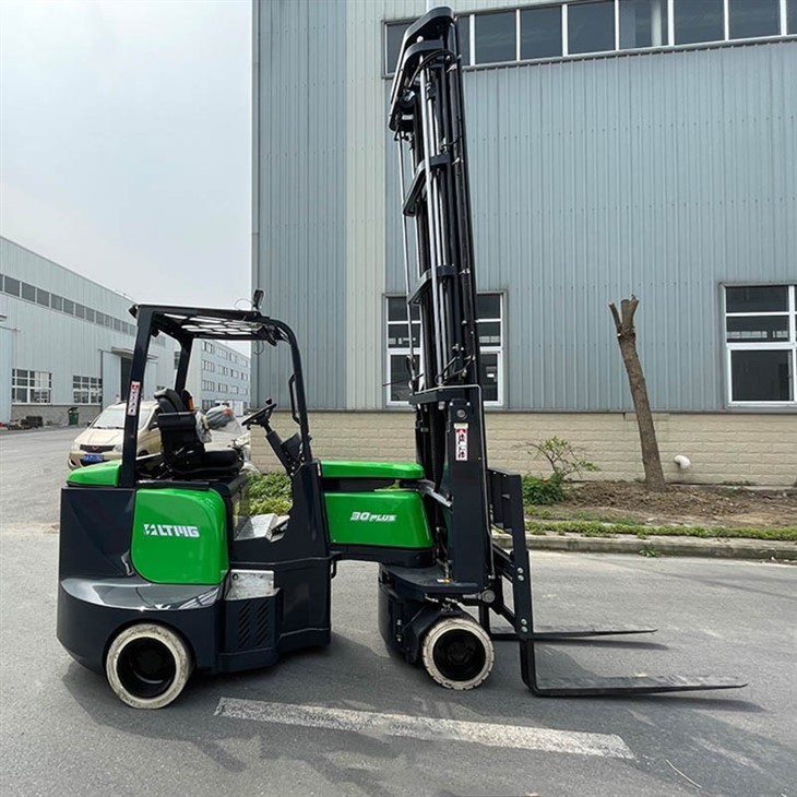 very narrow aisle forklift