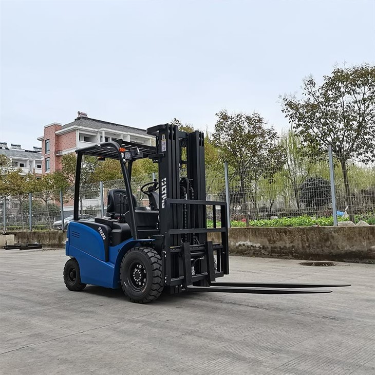 electric lift truck