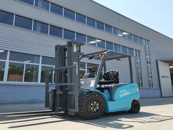 battery forklift