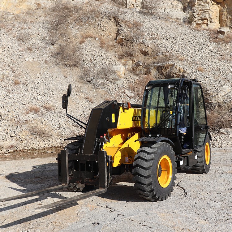 telescoping forklift