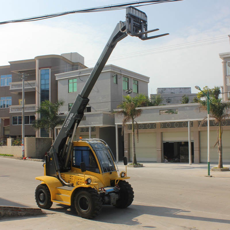 telescopic boom forklift truck