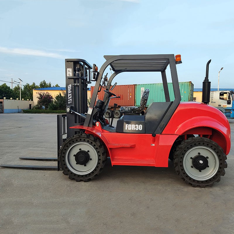 compact rough terrain forklift