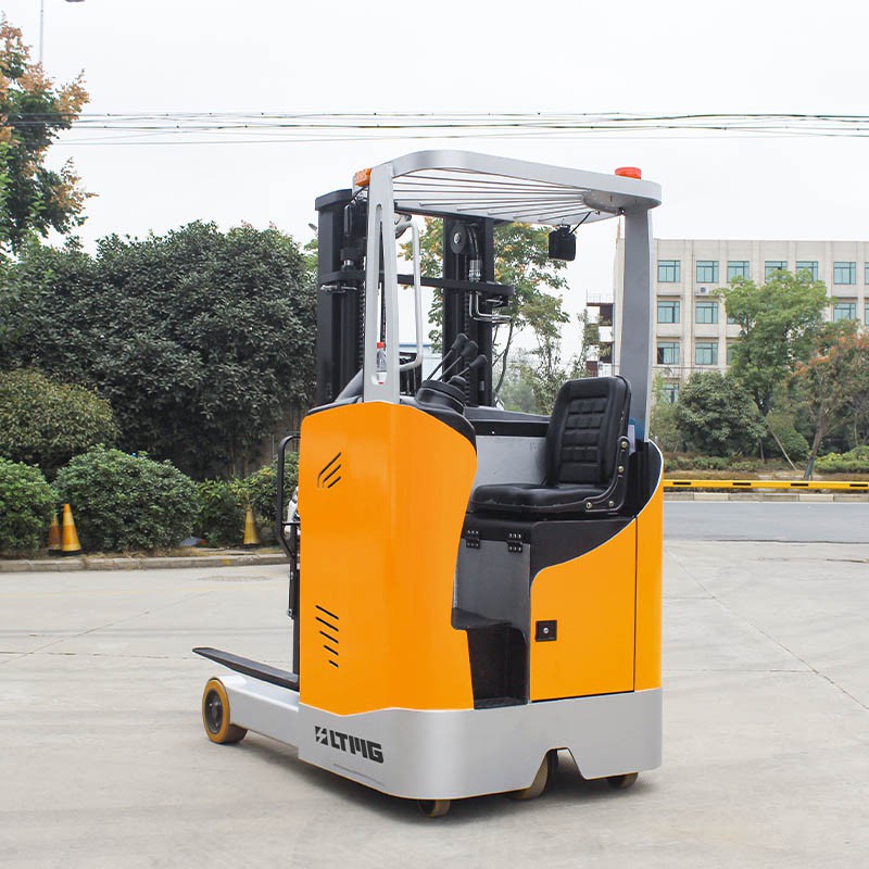 narrow aisle reach truck