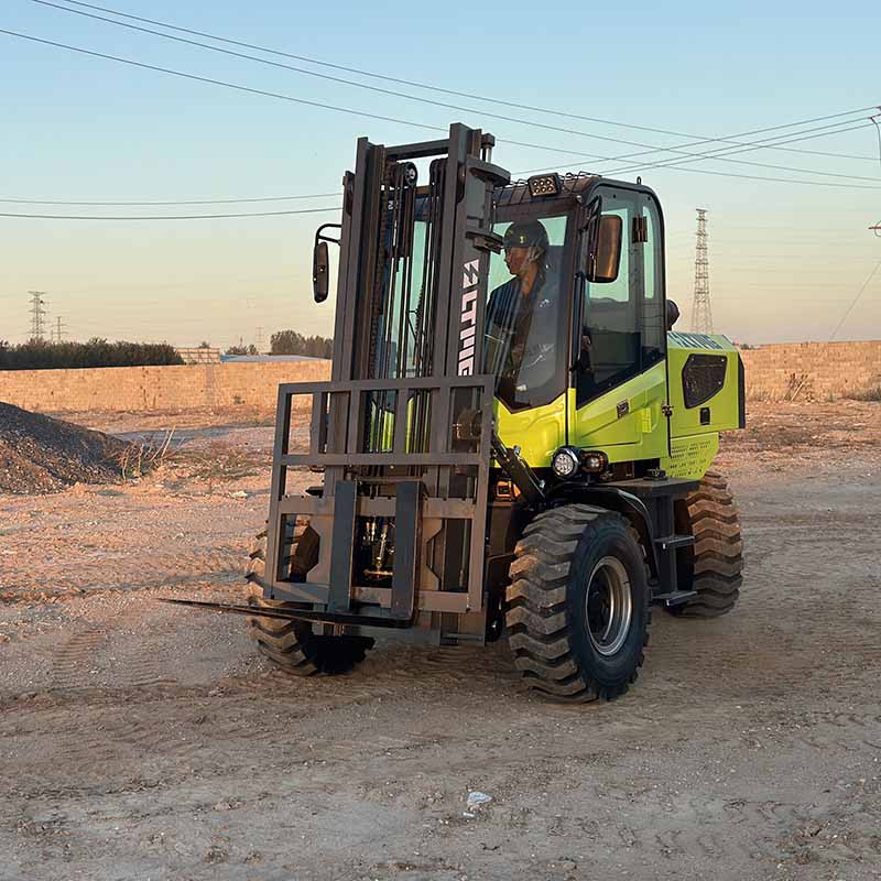 rough terrain fork truck