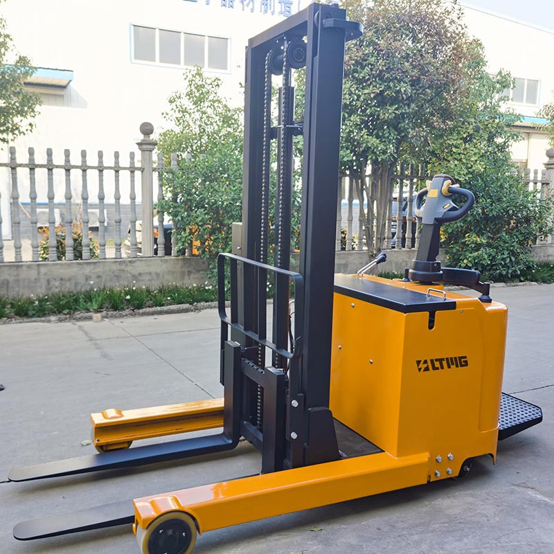 battery reach truck