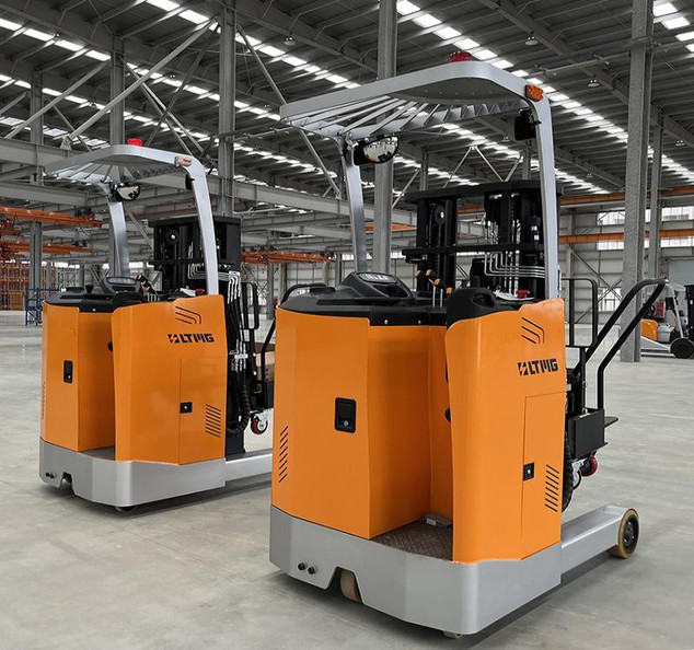 electric reach trucks