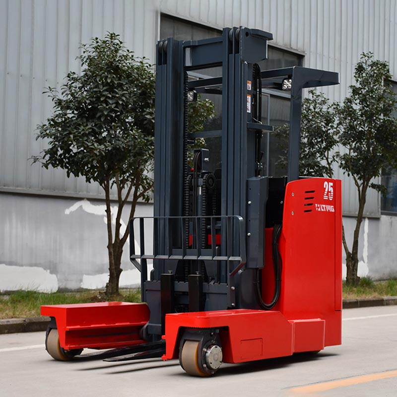 4 directional forklift