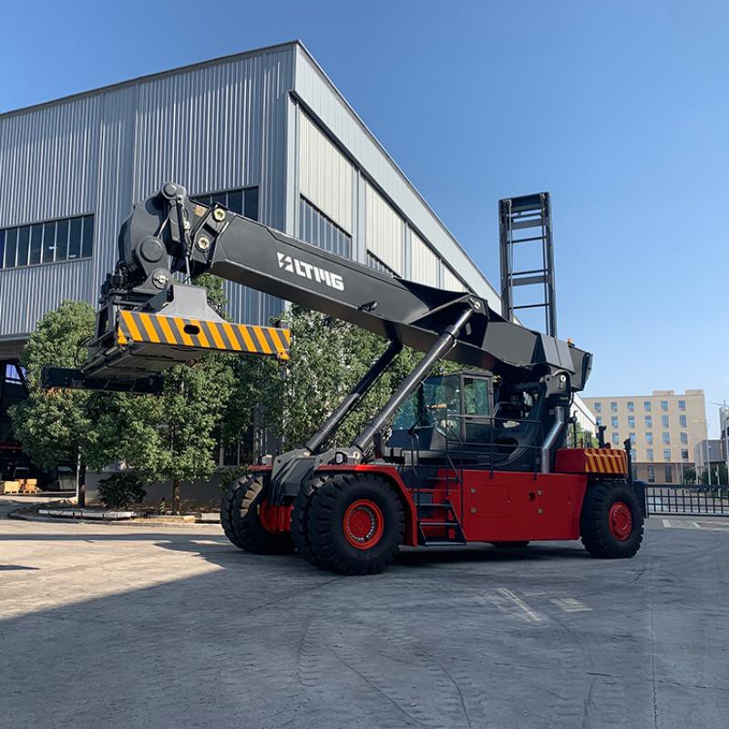 reach stacker container handler