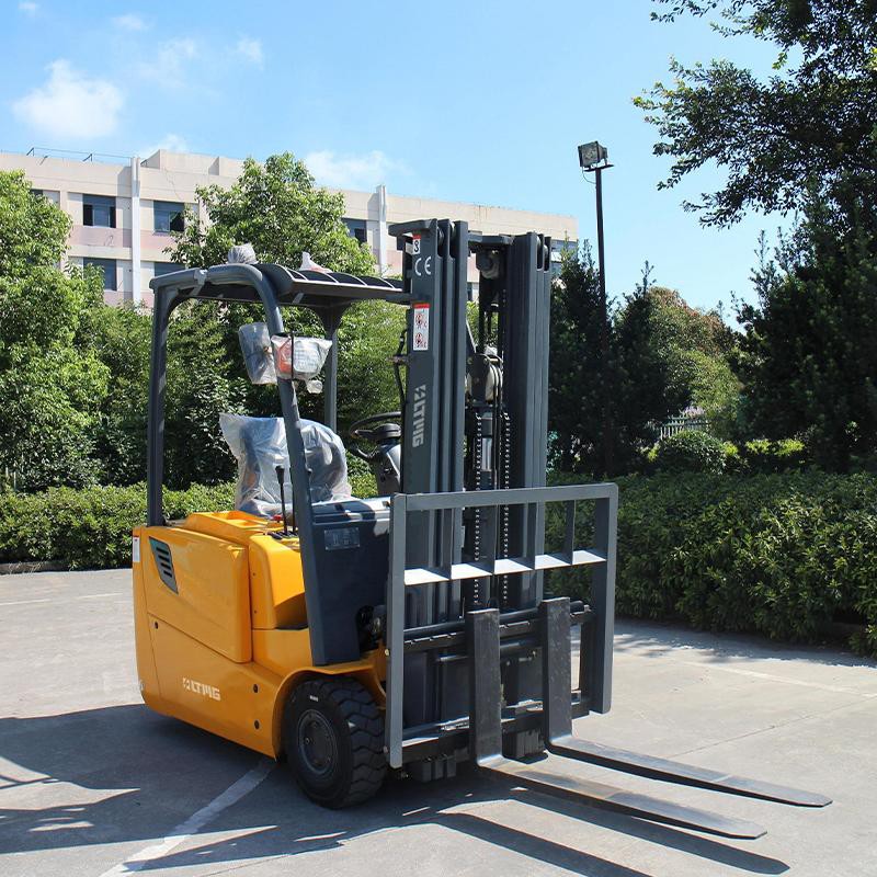 electric pneumatic forklift