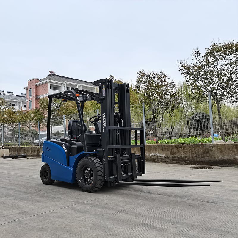 electric pneumatic forklift