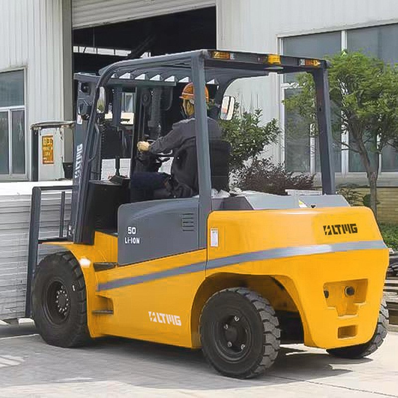 4 wheel electric forklift truck