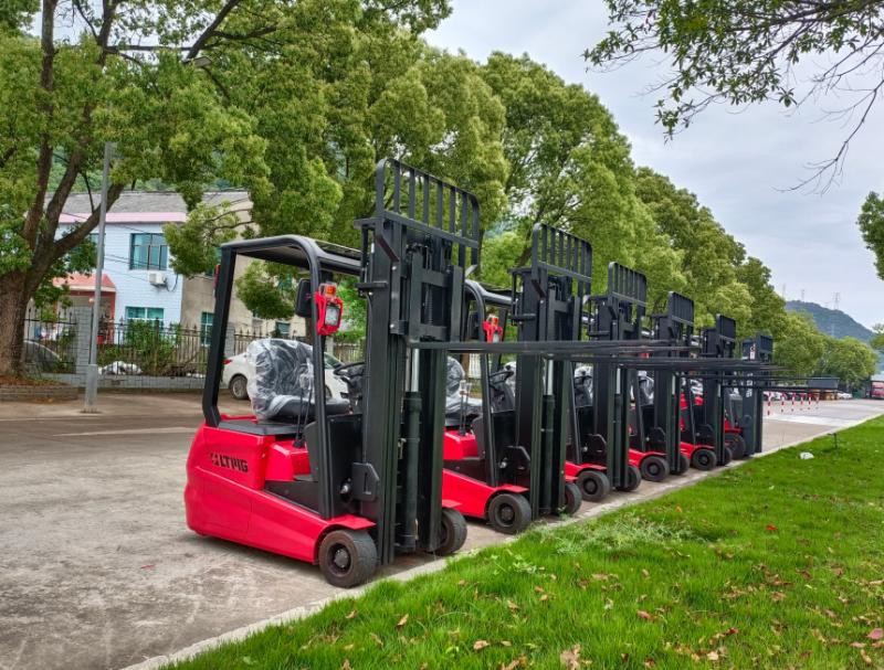 Chinese electric forklift supplier