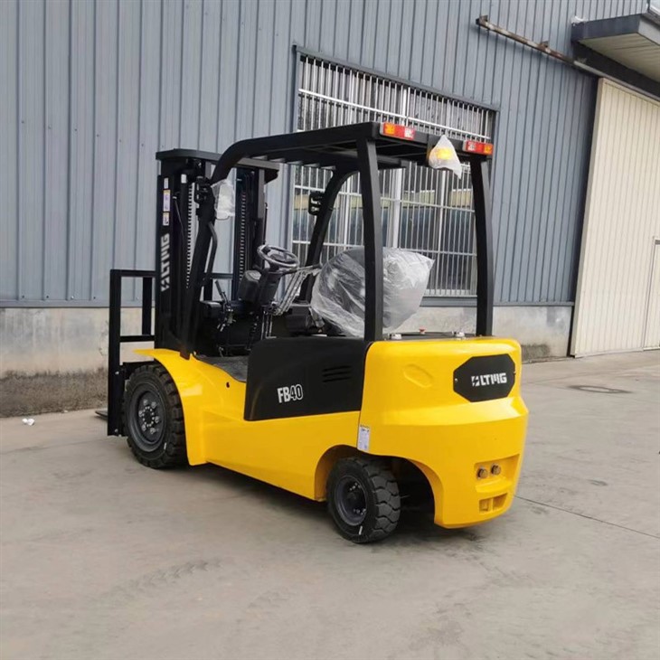 electric lift truck