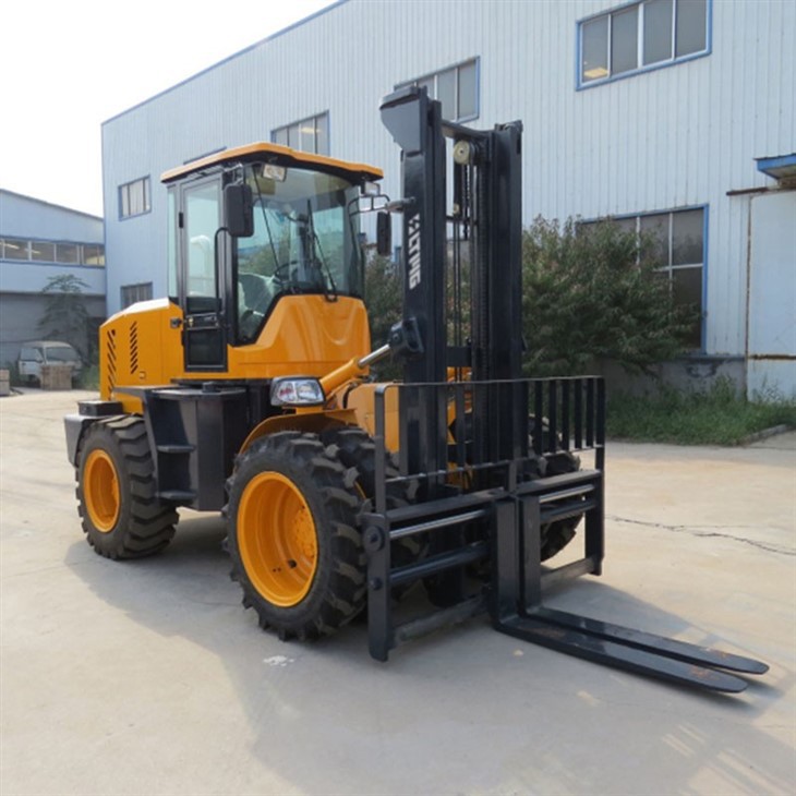 four wheel drive forklift