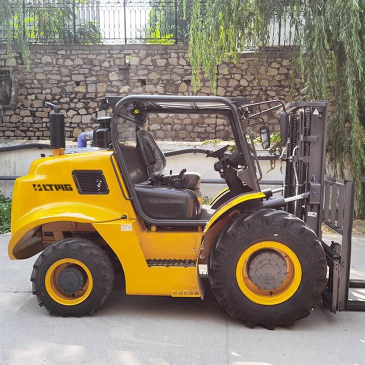 4 ton RT forklift