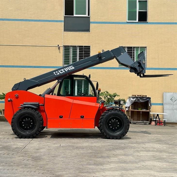 industrial telescopic handler