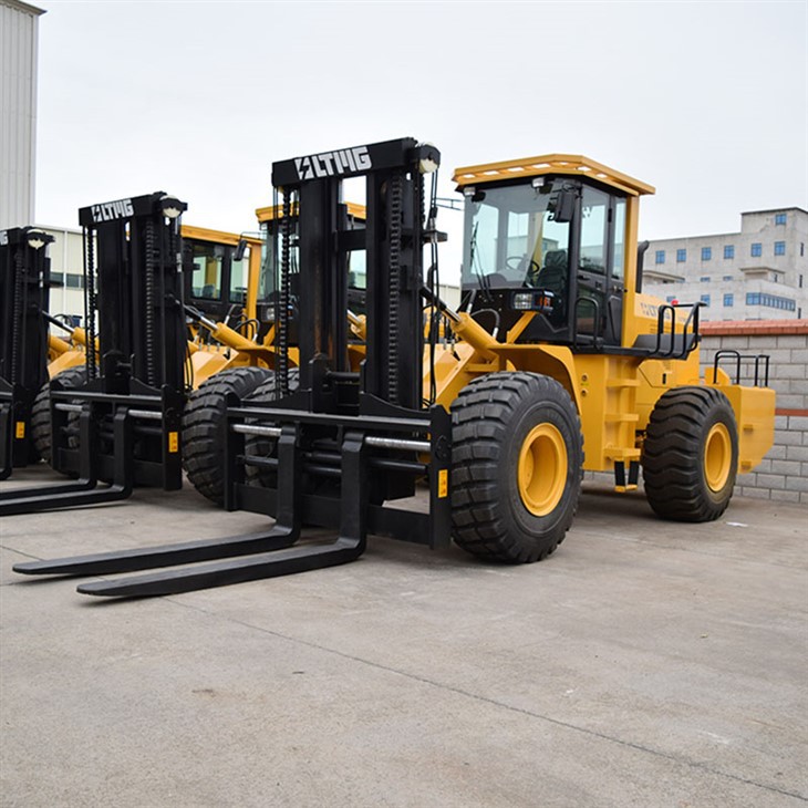 articulated  rough terrain forklift