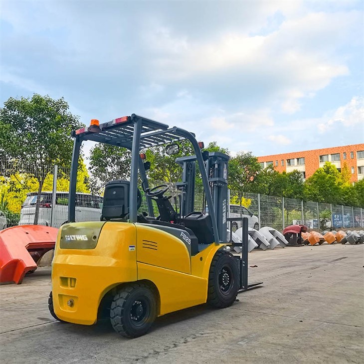 electric counterbalance forklift