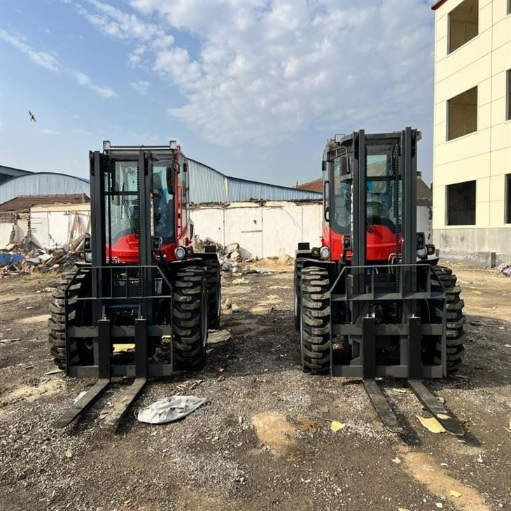 Competitive Price Outdoor Forklift Rear-Wheel Steering