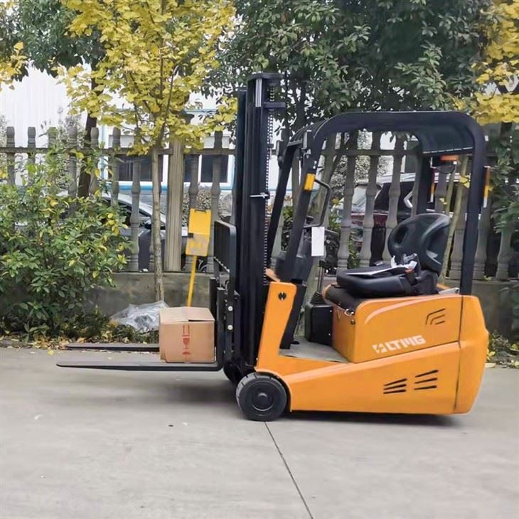 3 wheel electric forklift truck