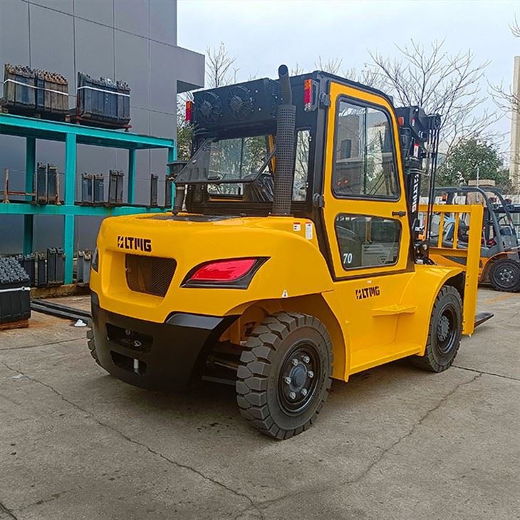 7 ton diesel  fork truck