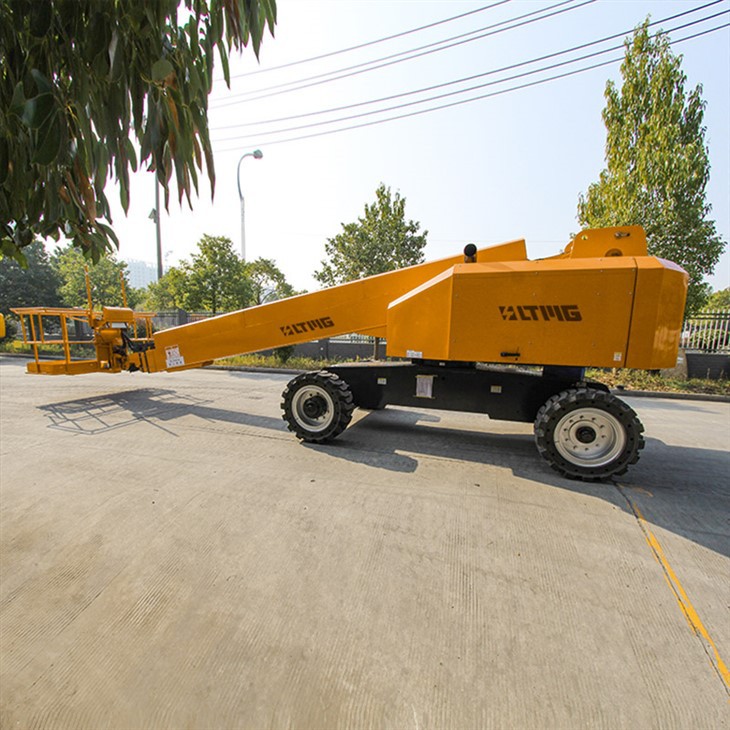 telescoping boom