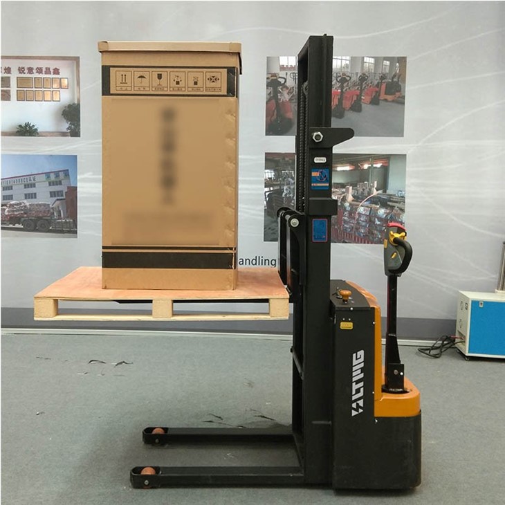 electric stacker trucks