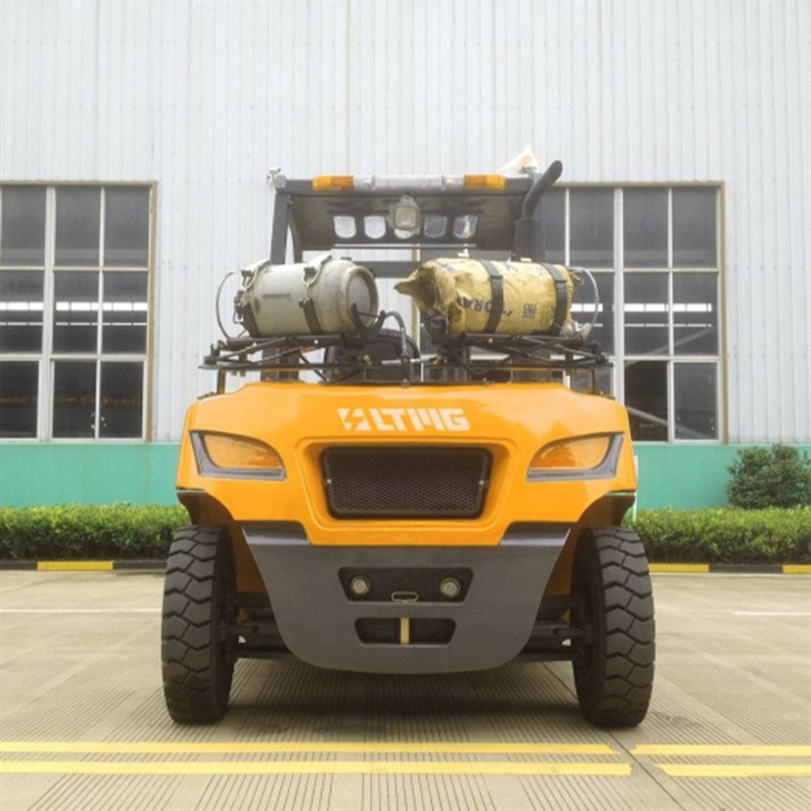 lpg powered forklift