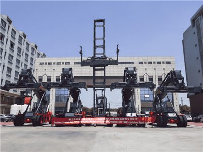 Helping Central Asia Port Construction——LTMG Container Reach Stackers Deliver...