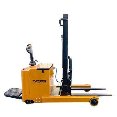 Narrow Aisle Small Reach Truck