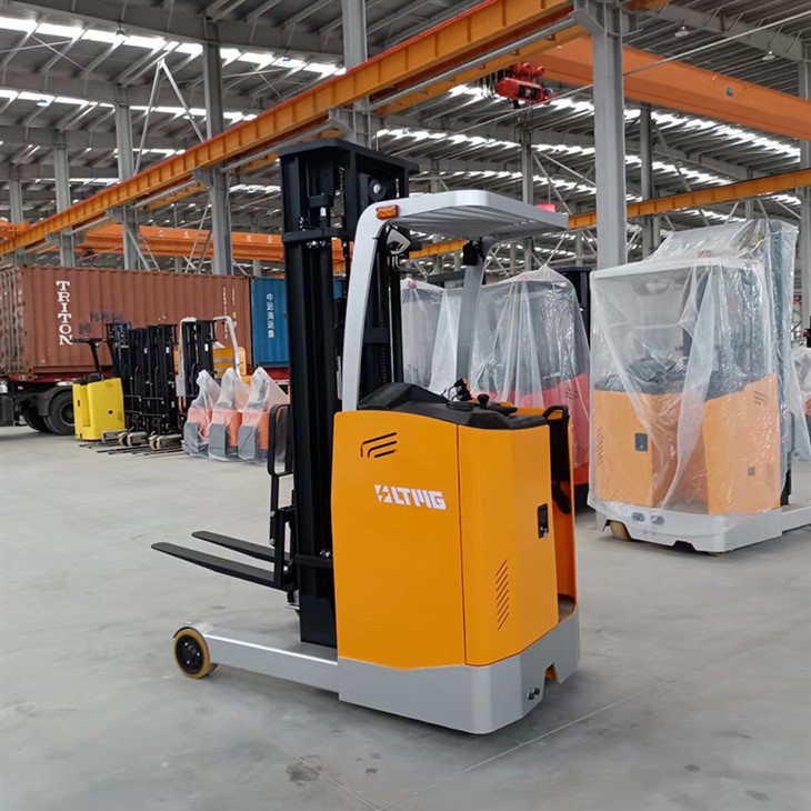 reach forklift 2 ton