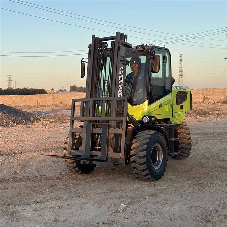 rough terrain forklift