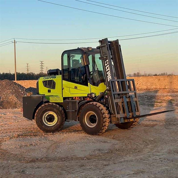 small 4x4 forklift